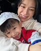 組圖：胡杏兒曬與兒子合影笑容燦爛：成為你們的母親很榮幸很感恩 - 新浪香港