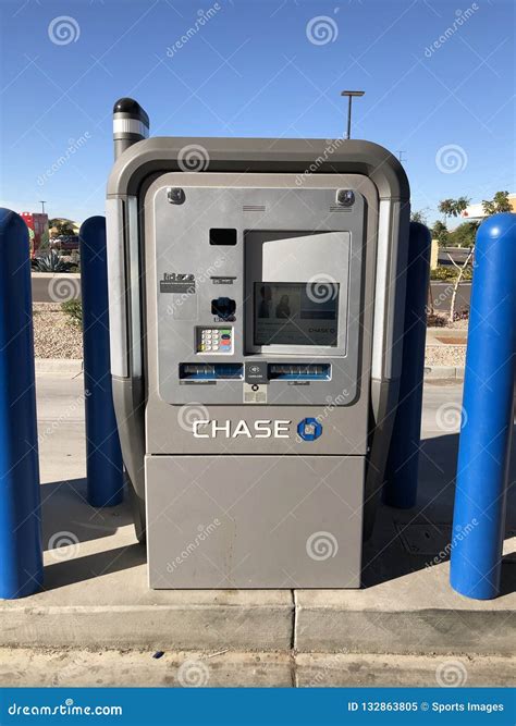 Chase Bank. editorial image. Image of economy, bank - 132863805