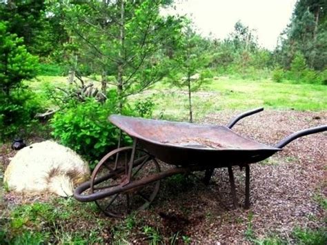 Empty Wheelbarrows Transform Them For The Garden Flea Market Gardening