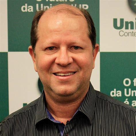 Presente em mais de 60. Gualter Ramalho é eleito presidente da Unimed João Pessoa ...
