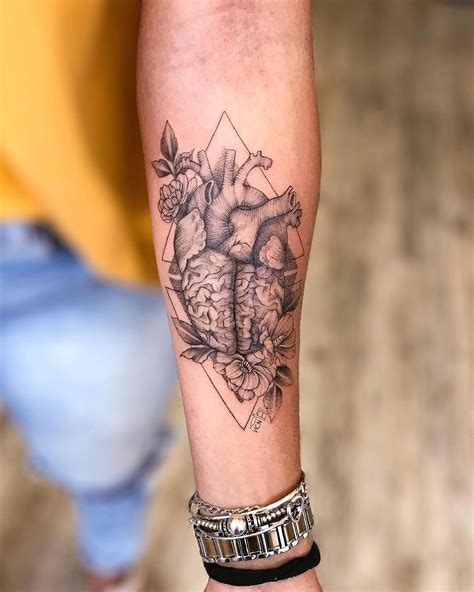 Tatuagem Feita Pela Tatuadora Vic Nascimento Do Rio De Janeiro