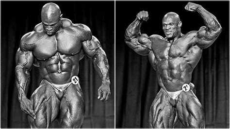 Download Ronnie Coleman In Great Pose Wallpaper