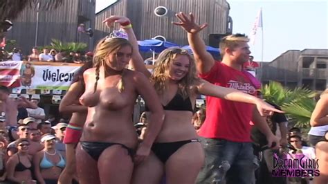 College Girls Get Naked In Front Of Huge Crowd Free Porn Videos Youporn