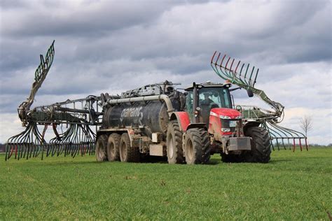 Profi On Twitter Abgelichtet Ist Ein Masseyferguson Mit Einem