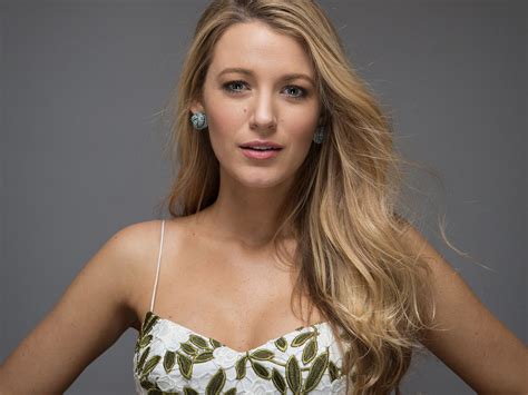 Blake Lively Wallpapers Pictures Images