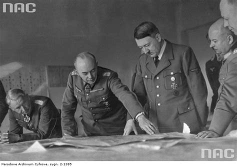 Adolf Hitler Hitler And His Generals Military Conferences 1942 1945 - Hitler Archive | Adolf Hitler and his generals at the situation