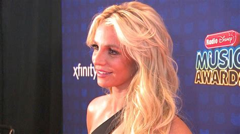 Britney Spears Poses Fully Nude On Instagram