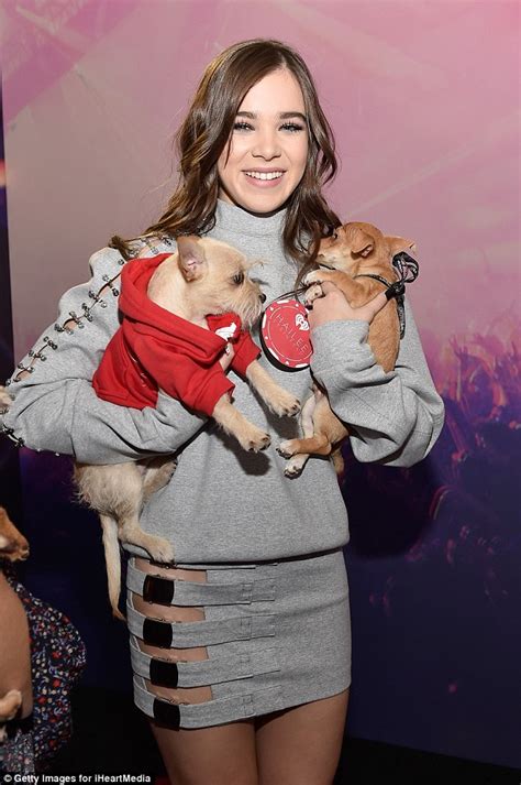 Hailee Steinfeld Revels In The Puppy Love At Iheartradio Music Festival