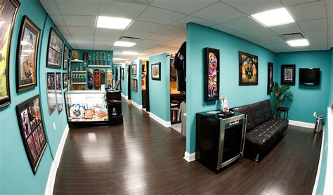 Lucky Bird Tattoo Tattoo Shop Interior Tattoo Studio Interior