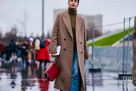 The Best Street Style From Paris Fashion Week Aw17 Thetrendspotter
