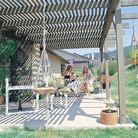 Please note that some of the extra details and construction tips in the grape vine trellis project may helpful in the construction of this project, so please check it out here. cape with trellis overhang vine | images of trellises ...