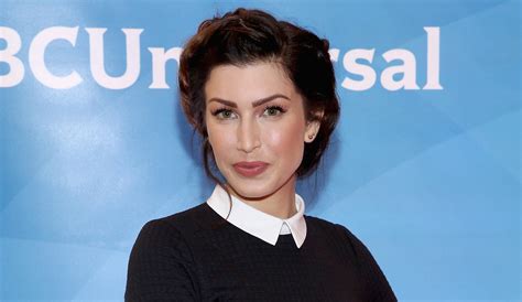 Stevie Ryan Dead Youtube Star Commits Suicide At 33 Rip Stevie