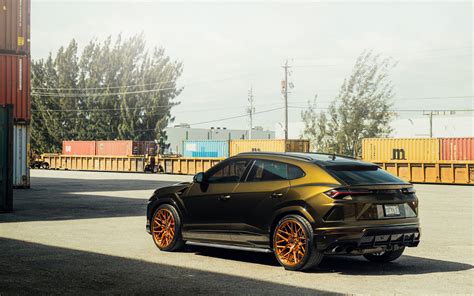 Скачать обои Lamborghini Urus 2021 Rear View Exterior Brown Urus