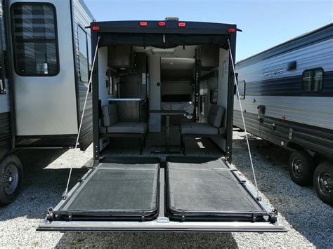 Sold 2020 Cherokee Wolf Pup 18rjb Toy Hauler Travel Trailer
