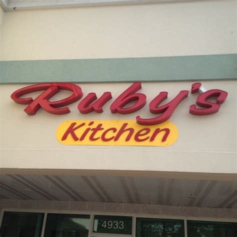 The staff is nice and friendly the prices and portions are decent.the short ribs was nice and tender and delicious the turkey and dressing was season well. Ruby's kitchen - Southern / Soul Food Restaurant in Toledo