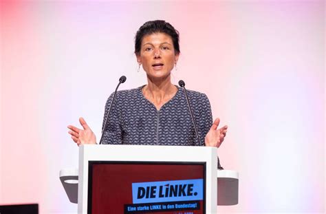 In südtirol schmeckt die natur nach ewigkeit. Sahra Wagenknecht kritisiert linke Identitätspolitik: Ist ...