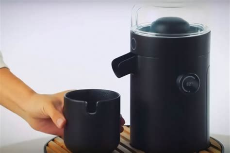 颠覆传统，智能泡茶机问世，想喝什么茶一键搞定 凤凰网视频 凤凰网
