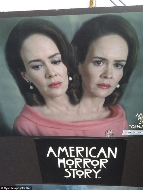 american horror story freak show first photo shows sarah paulson as conjoined twins daily