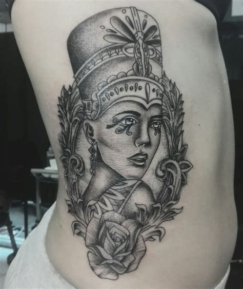 Egyptian Queen Tattoo Rib Queen Nefertiti Tattoo Nefertiti Tattoo Egyptian Tattoo