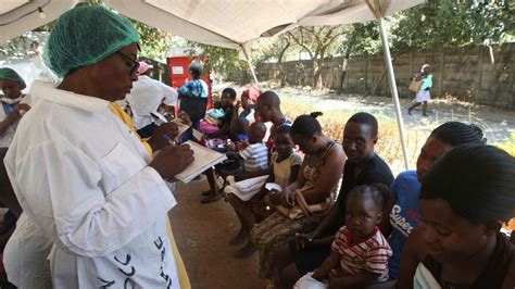 zimbabwe s cholera outbreak kills 30 amnesty international blames govt s healthcare system for