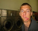 People making Funny Faces (70 pics)