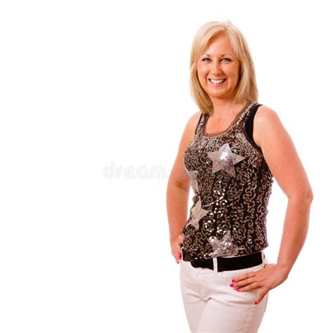 ηλικίας μέση όμορφη γυναίκandalp Στοκ Εικόνες εικόνα από Lifestyle Agedness 69676830