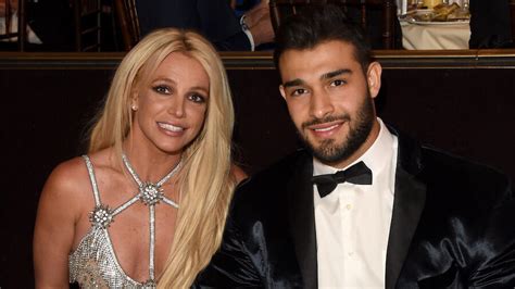 Britney Spears Boyfriend Breaks Silence After Framing Britney Spears