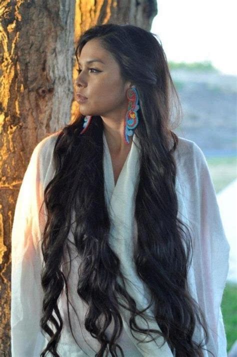 Pin By Karen Shoap On Native American Photos In 2020 Native American Women Native American