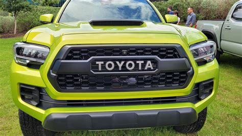 Toyota Lifts The 2022 Tacoma Twice Offers Two Off Road Focused Trims