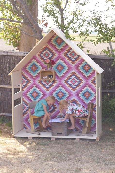 Spielhaus innen hinterhof spielhaus spielhaus im freien kinder spielhaus kinder garten kinder zimmer kinderspielhaus garten kinderhaus baumhaus. Ein offenes Kinderhaus im Garten - ein DIY Projekt für ...