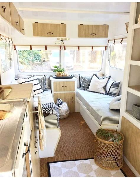 No matter if you're redecorating a child's or a master bedroom, having design ideas are helpful. 40 Best Interior RV Makeover Ideas (28 | Vintage caravan ...