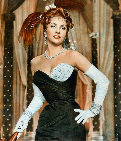 Gina Lollobrigida En “la Mujer Más Guapa Del Mundo” 1955 Hollywood Icons Old Hollywood Glamour