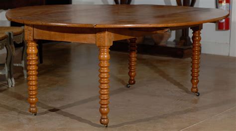 4.6 out of 5 stars 10 reviews. Louis Philippe Dining Table For Sale at 1stdibs