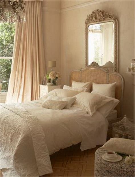 Beautiful bedroom design by courtney blanton interiors. Vintage Style Teen Girls Bedroom Ideas ~ Room Design Ideas