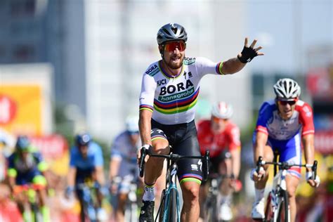 That special bond between coach and rider. Peter Sagan bestätigt seine Teilnahme beim Giro d&...