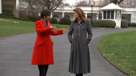 Valerie Jarrett On Unique First Friend Role In Obama S White House Cbs News