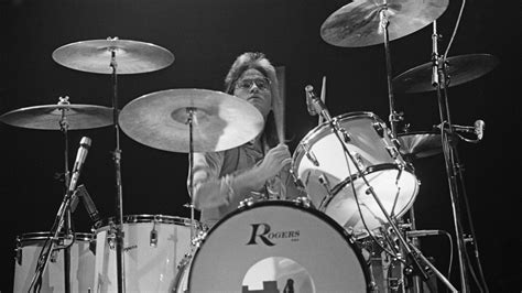 Bachman Turner Overdrive Drummer Robbie Bachman Dies At 69 1065 The Arch
