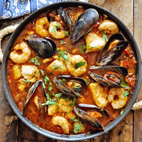I serve beef stew with 30 minute dinner rolls or homemade buttermilk biscuits to sop up any gravy in the bottom of the bowl! Mediterranean Seafood Stew - Zarzuela de Pescado - Spain ...