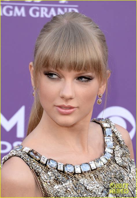 Taylor Swift Acm Awards 2013 Red Carpet Photo 2845171 Taylor Swift