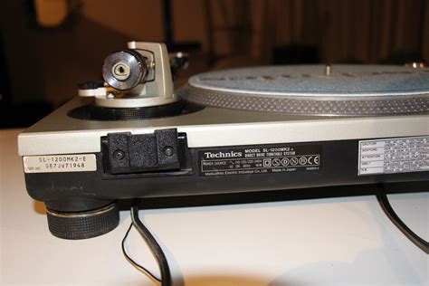 Photo Technics Sl 1200 Mk2 Technics Sl 1200 Mk2 13811 2087663