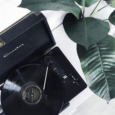 The album covers include the beatles and the rolling stones giving you a 60s / 70s aesthetic vibe. #UOONYOU - Urban Outfitters | Vinyl record player, Vinyl ...