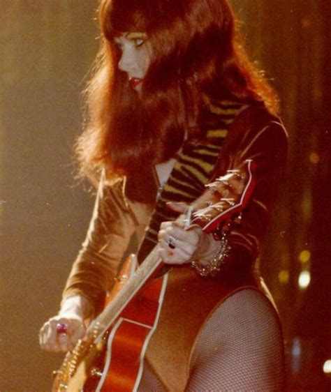 Pin By Clifford Stevens On Pictures In 2019 The Cramps Women Of Rock Guitar Girl