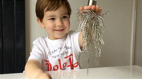 Amazing Experiment For Kids With A Magnet And Paper Clips Youtube
