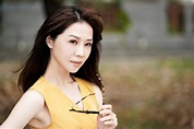 （專訪）41歲謝盈萱空窗不急婚 國中制服穿上身「恥度無極限」 - 自由娛樂