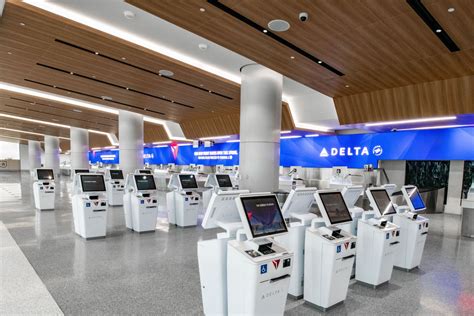 Deltas Terminal 3 ‘sky Way At Lax Including New Sky Club Is Now Open