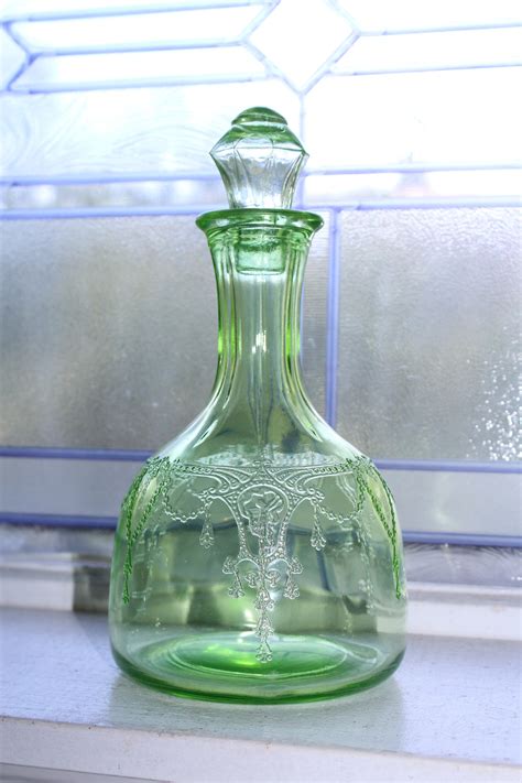 Green Depression Glass Decanter And Stopper Cameo Ballerina Vintage 1930s