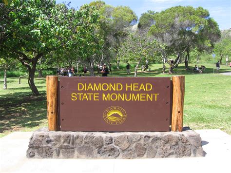 Hike Up To Diamond Head Hawaii Rubys Travels Done