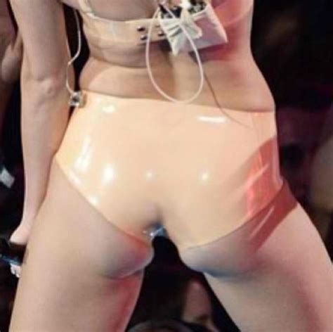 My Spizzot Miley Cyrus Booty Look Like At The Mtv Vmas