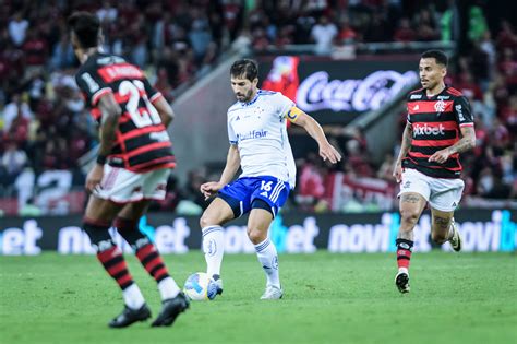 Cruzeiro Luta Mas Perde Para O Flamengo Por A No Maracan