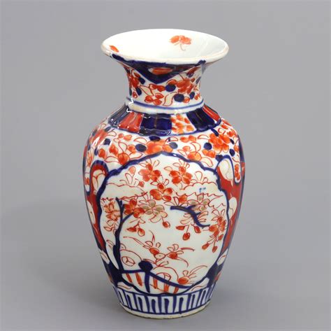 Japanese Meiji Period Reeded Imari Vase C1890 Antique Ethos